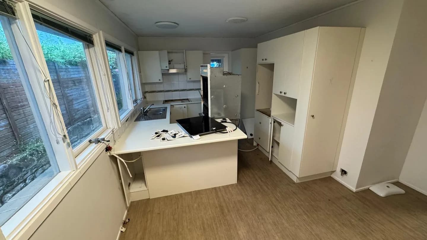 Milsons Point apartment strip out work, view 6