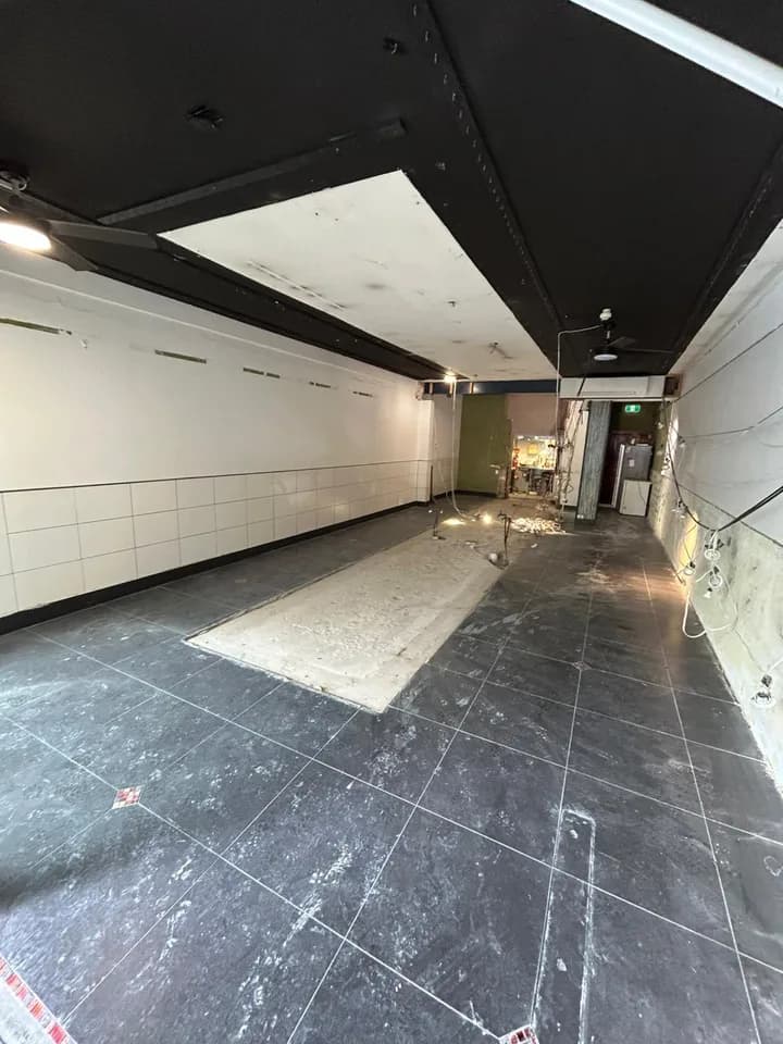 Mona Vale sushi train shop defit work, view 4